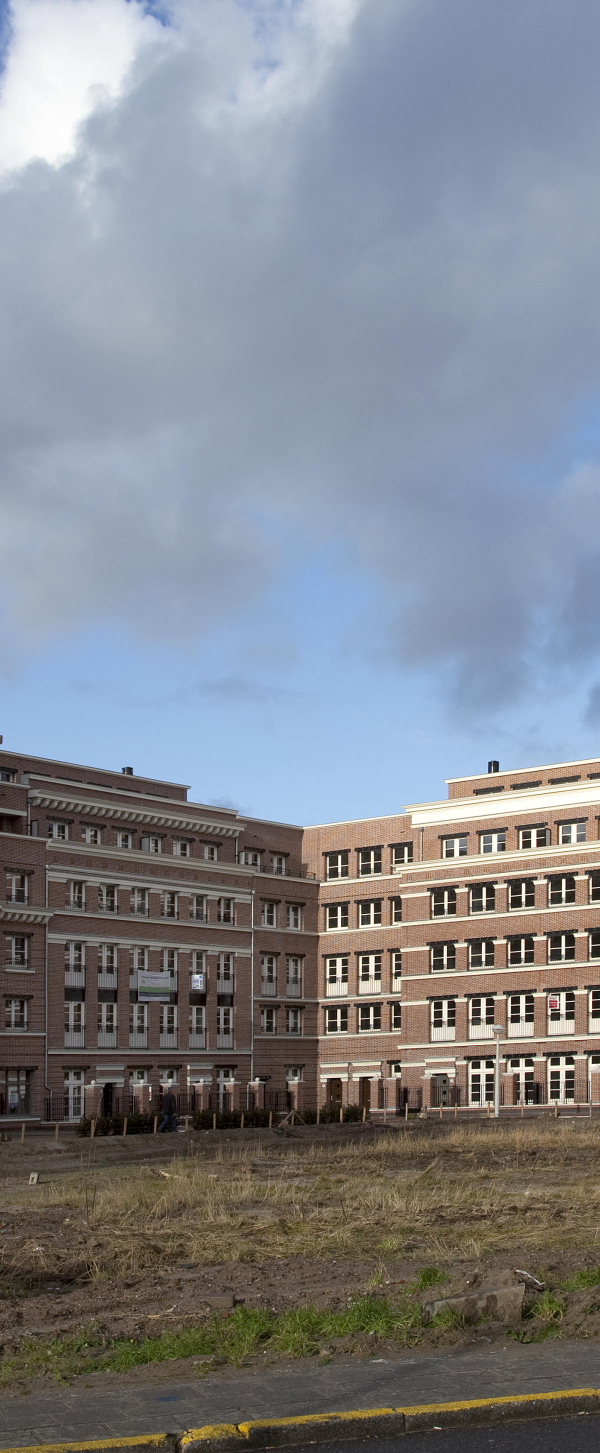 Kondor Wessels Amsterdam - Riva terrein - Header
