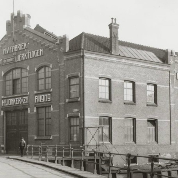 Kondor Wessels Amsterdam - Grote Bickersstraat 2_4 - Header
