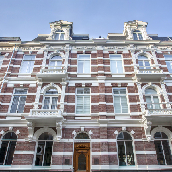 Kondor Wessels Amsterdam - Pillows Anna aan den Vondelstraat - Header
