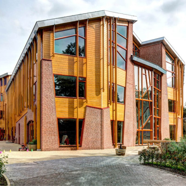 Kondor Wessels Amsterdam - International School of Amsterdam - Header